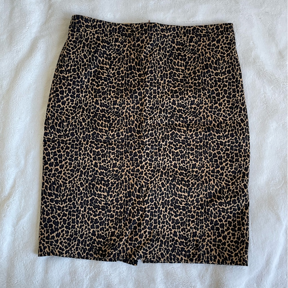 J Crew leopard pencil skirt size 4 nwot
